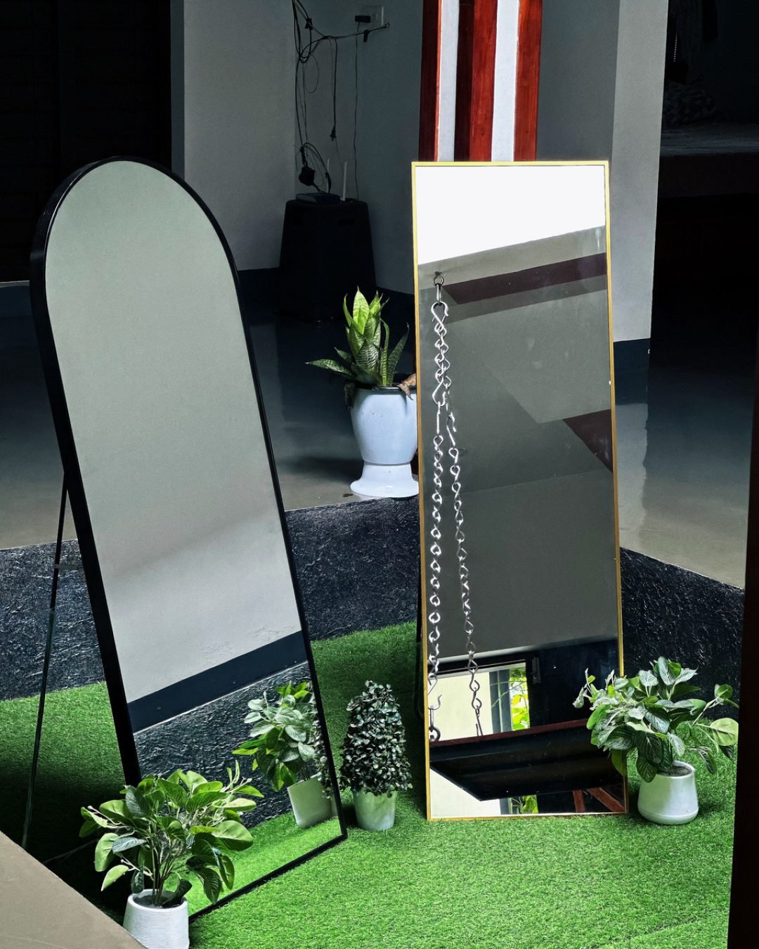 {"tiktok_developers_3p_anchor_params":"{"capability_key":["edit","filter"],"capability_extra_v2":{"filter":[{"origin":"loki","effect_id":"2422686432","resource_id":"7504604105180975632"}]},"filter_id":["2422686432"],"template_id":"","client_key":"awgvo7gzpeas2ho6"}","data":{"activityName":"","product":"retouch","filterId":"7504604105180975632","playId":"","os":"ios","infoStickerId":"","appversion":"6.4.0","imageEffectId":"","stickerId":"","enter_from":"enter_launch","pictureId":"74ED9700-FD0C-4F1C-8D48-AC25FCE05E8F"},"source_type":"hypic"}